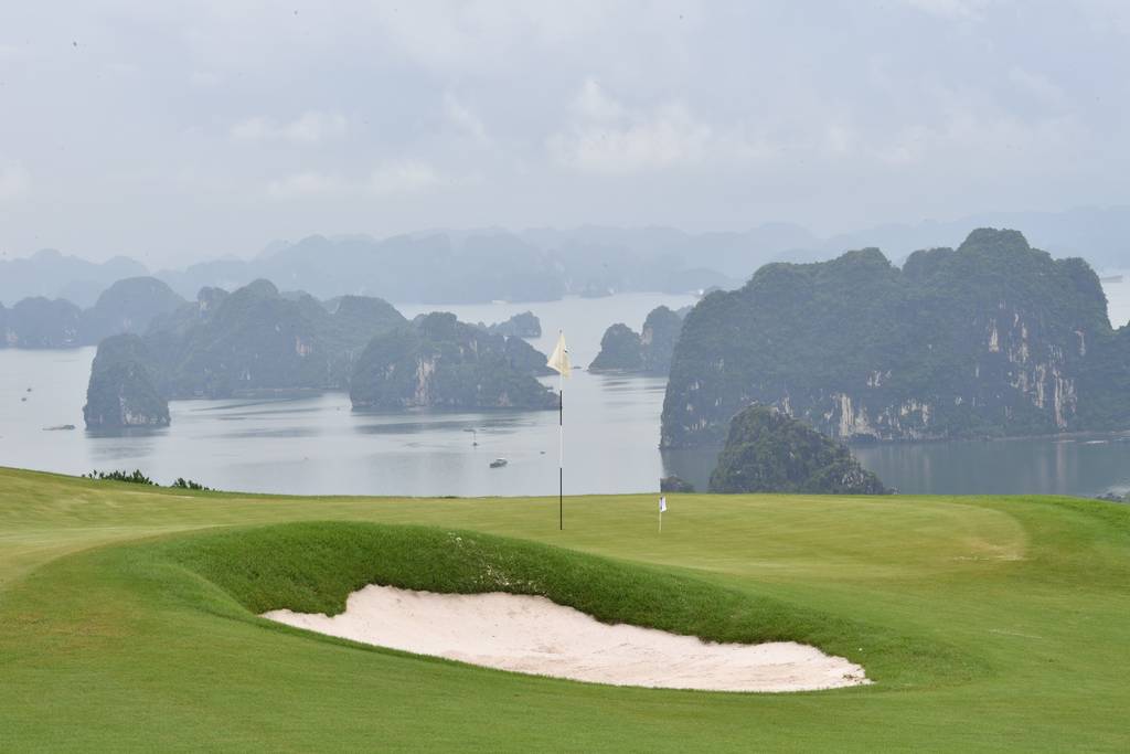 Halong Bay Golf Club & Luxury Resort 2